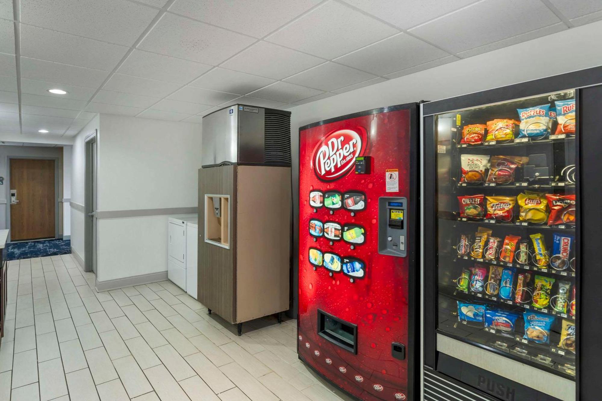Comfort Inn & Suites Mundelein-Vernon Hills Eksteriør bilde